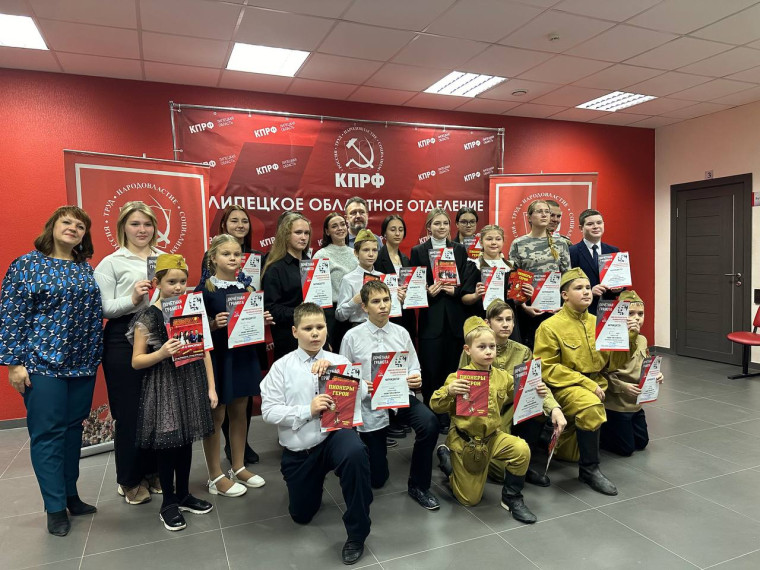 Подвиг твой бессмертен.