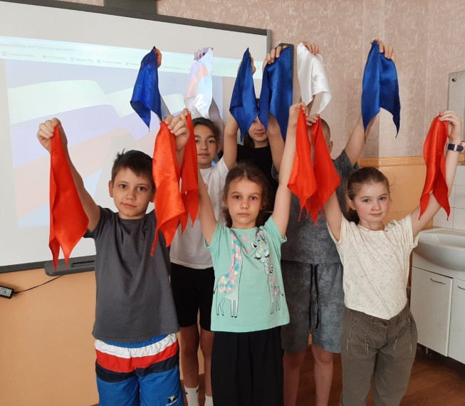 Патриотический праздник «Мы дети твои, Россия»!.